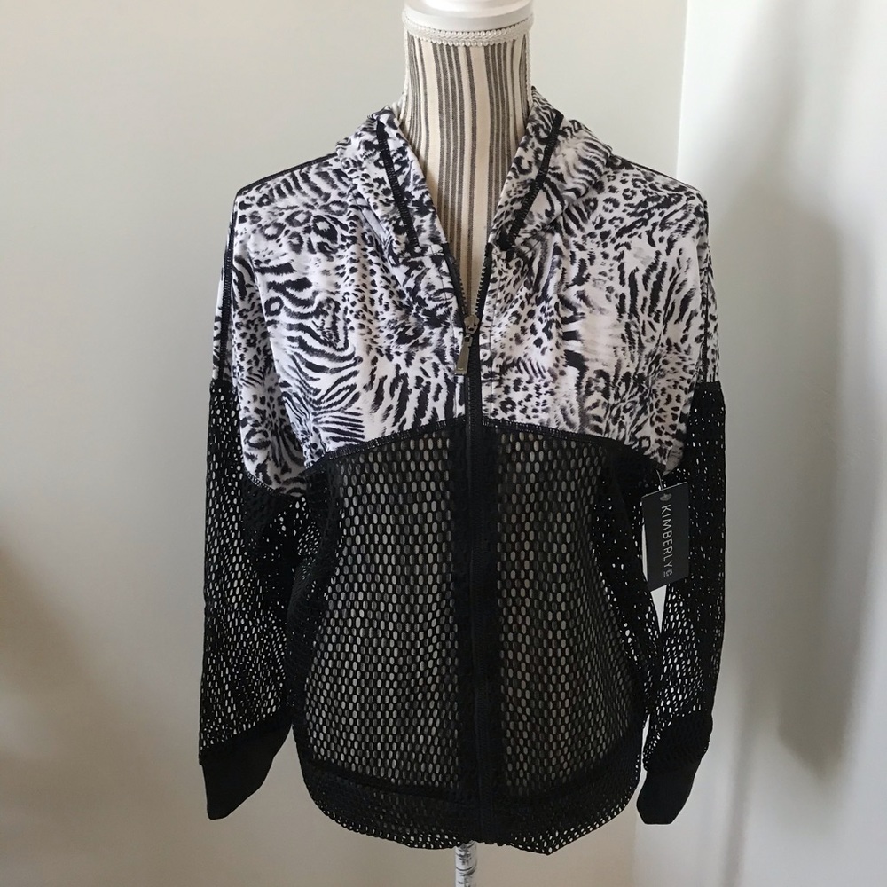 ❗️last 1💕 Animal Print Bomber Jacket with Mesh - Picture 4 of 7